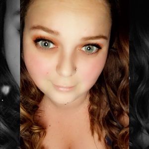 Meet your Posher, Christin